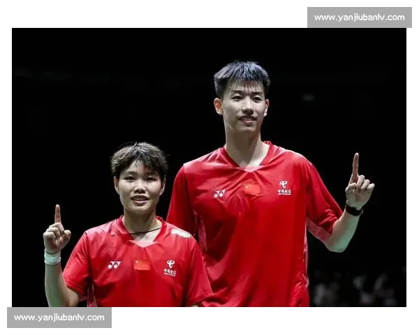 逆转!冯彦哲 黄东萍险胜强敌,连续四站挺进法羽赛决赛